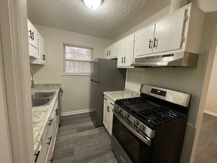 2336 Pebble Rock E - Photo 7 of 20