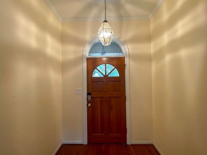 218 Marlboro Way - Photo 3 of 25