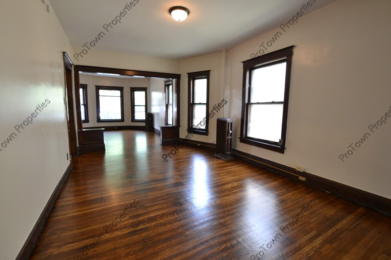 106 Nicholson Street #2 - Photo 3 of 10