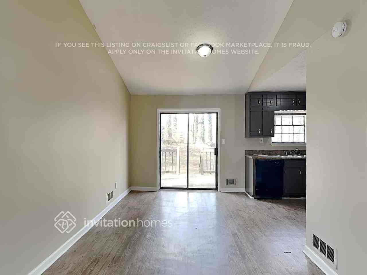 5469 Liberty Rd - Photo 7 of 20