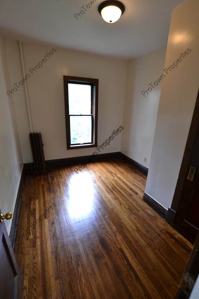 106 Nicholson Street #2 - Photo 7 of 10