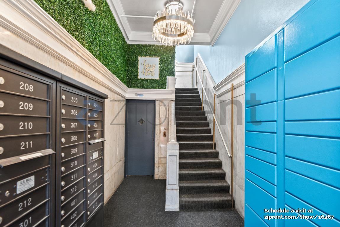 680 14th St #101 - Photo 6 of 23