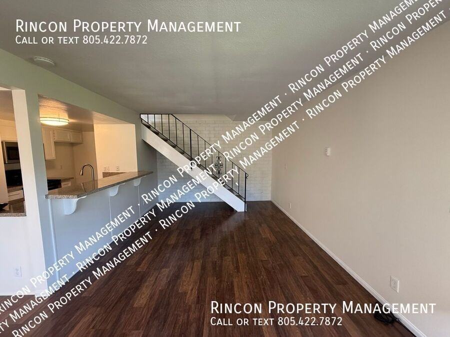 1177 Chalmette Ave - Photo 7 of 13