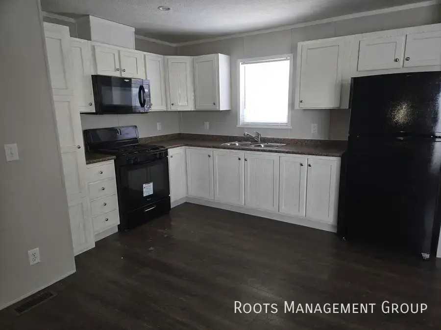 2764 Apollo Dr - Photo 3 of 15