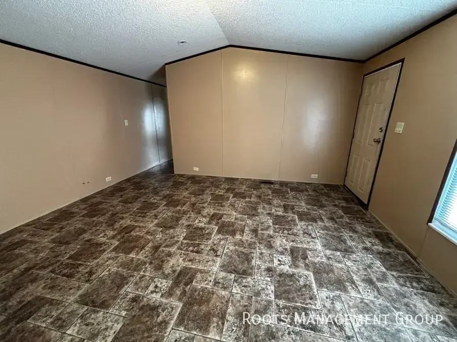 4506 N Business 77 #19