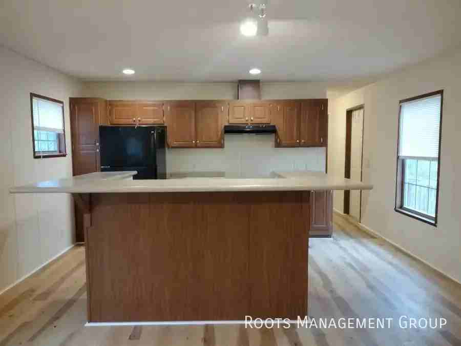 3630 Caco St - Photo 3 of 8