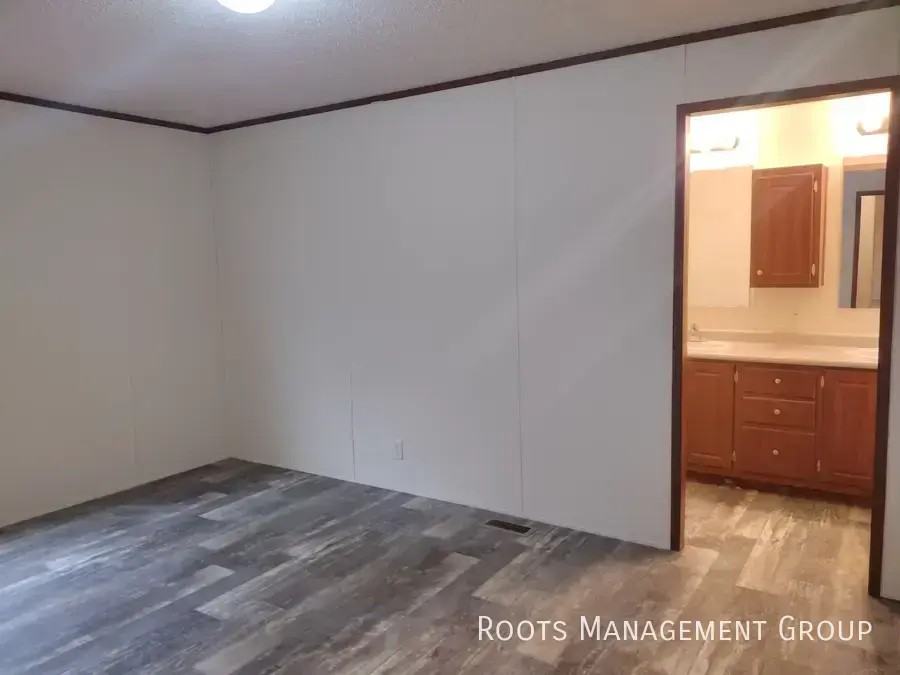 3630 Caco St - Photo 5 of 8