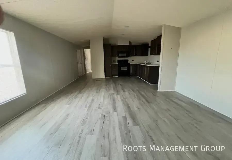 69 Riviera Courts Dr #69 - Photo 3 of 10