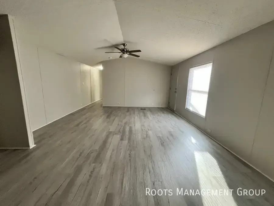 111 Riviera Courts Dr #111 - Photo 4 of 11