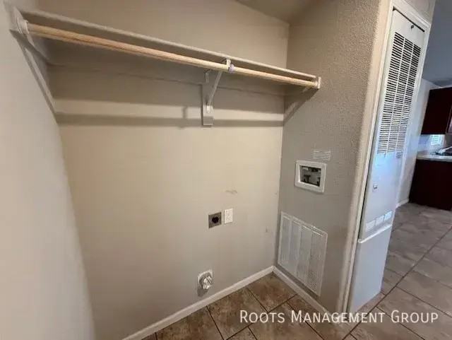 5344 S Park Ave #5 - Photo 3 of 30