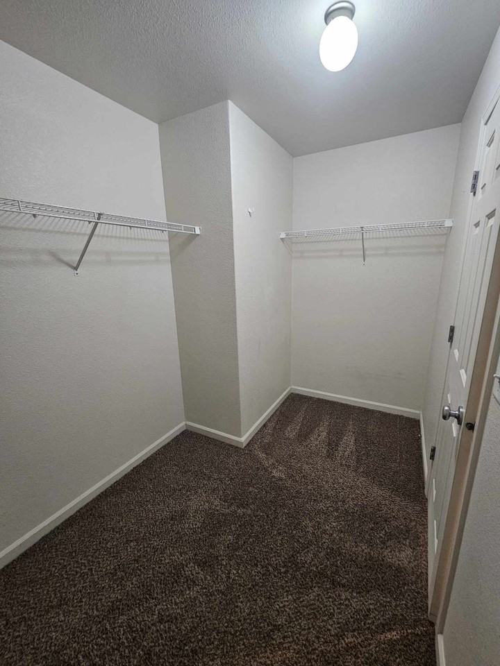 3309 Bali St Ne #1 - Photo 3 of 44