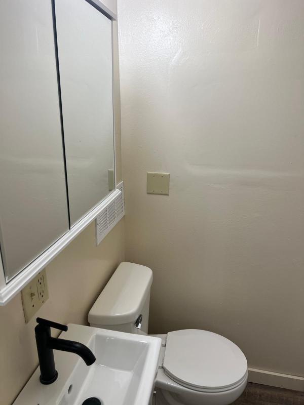 1050 1/2 9th St - Photo 5 of 9