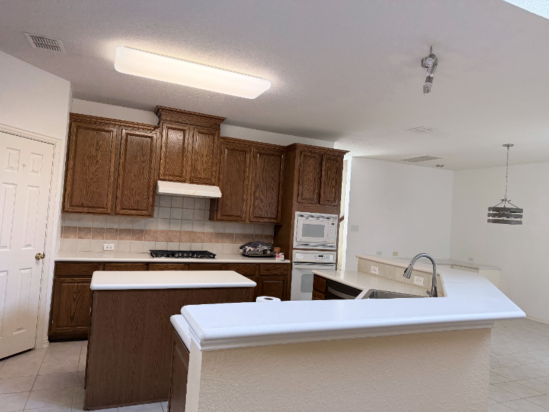 4473 White Rock Ln - Photo 6 of 26