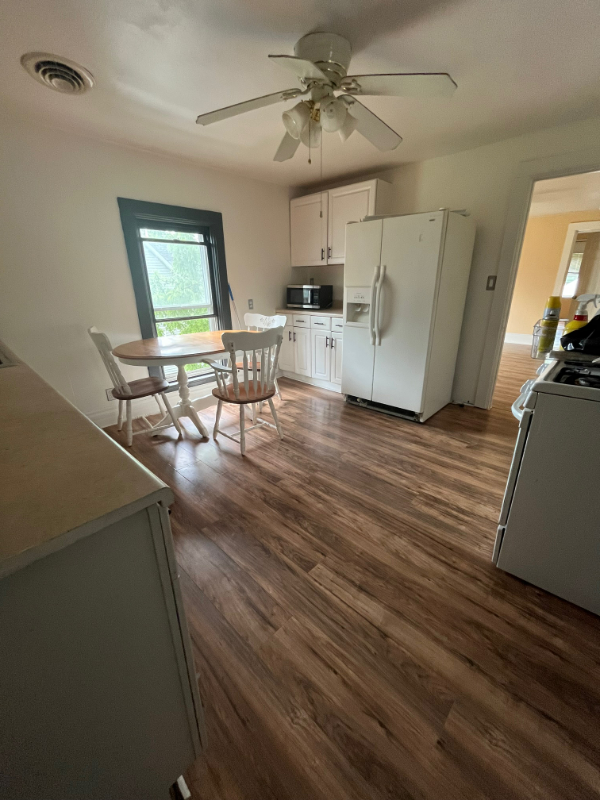 19 Oakwood Ave - Photo 3 of 10