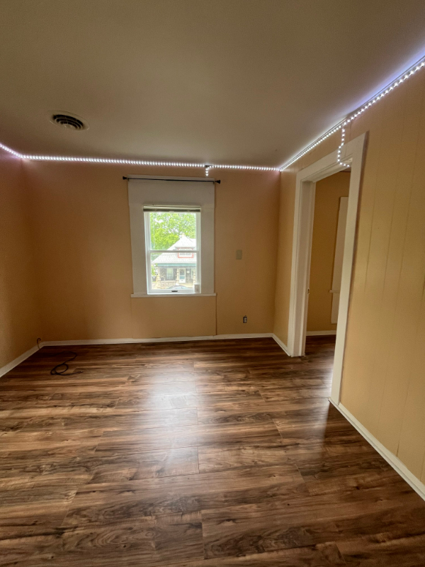 19 Oakwood Ave - Photo 5 of 10