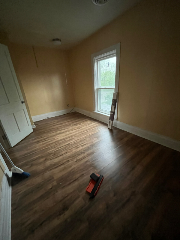 19 Oakwood Ave - Photo 7 of 10