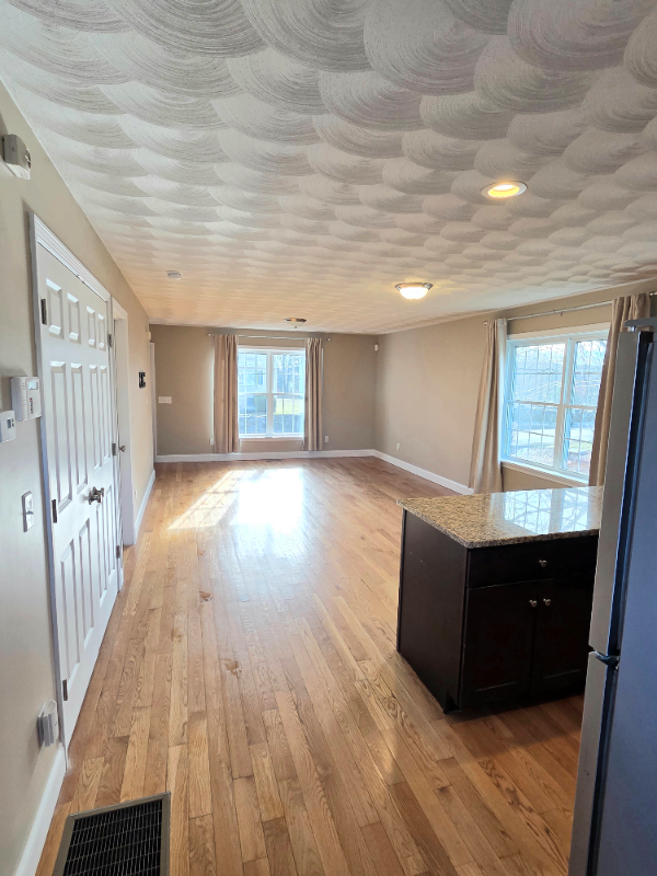 2 Cranberry Dr #4 - Photo 2 of 8