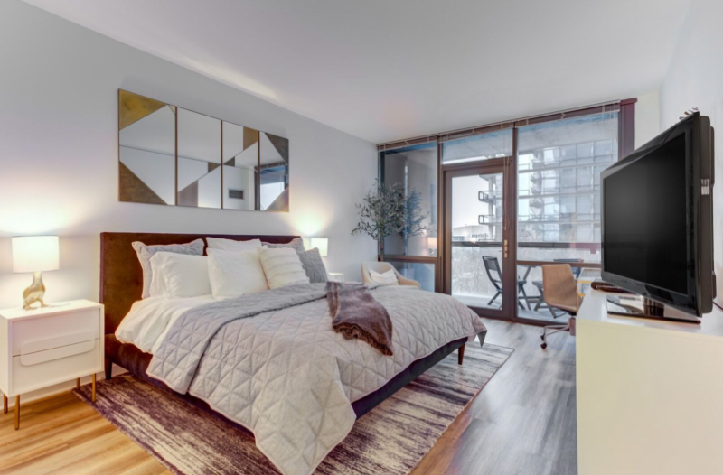 801 W Blackhawk St - Photo 4 of 7