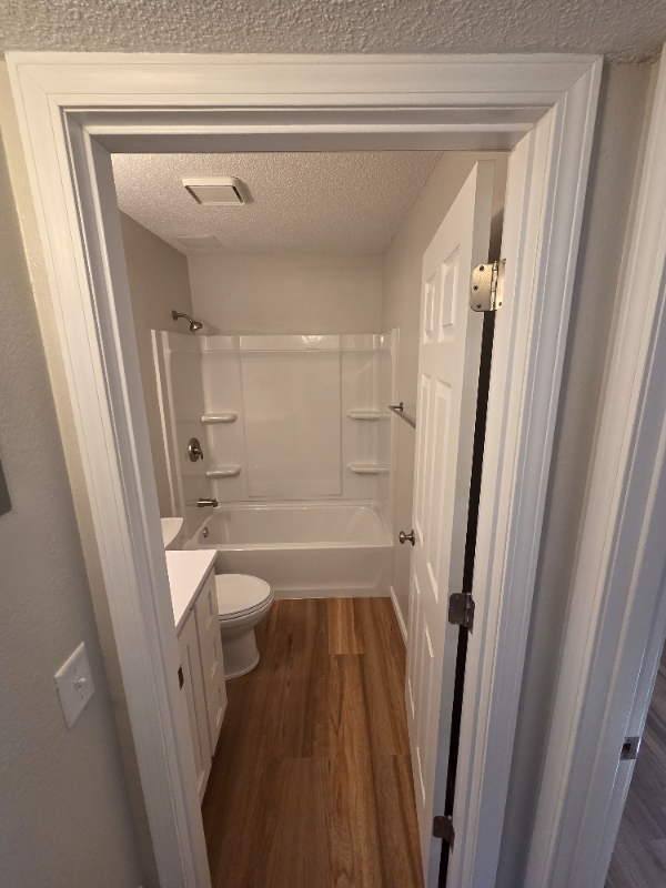 1349 Main St #101 - Photo 5 of 11
