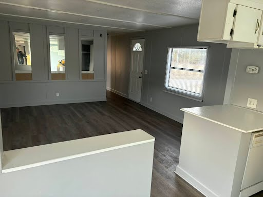 112 Hickory Ln - Photo 3 of 13