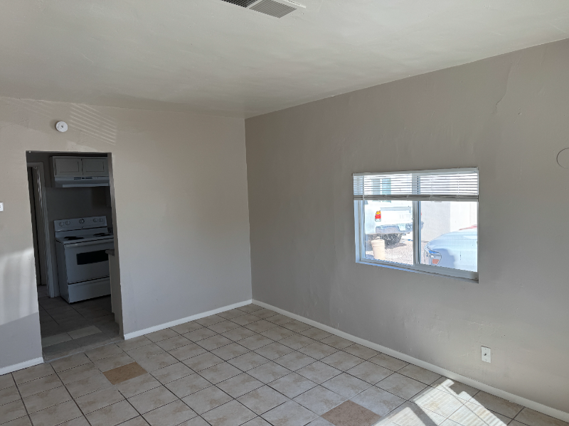 216 E 2nd Ave #216 - Photo 4 of 11