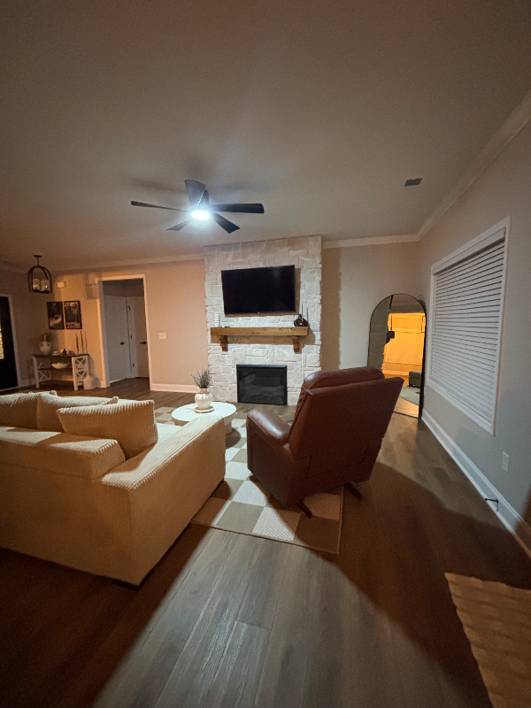 229 Carriage Gate Dr - Photo 3 of 18