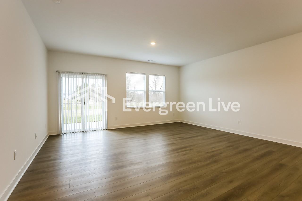 3578 Copley Ct - Photo 3 of 15