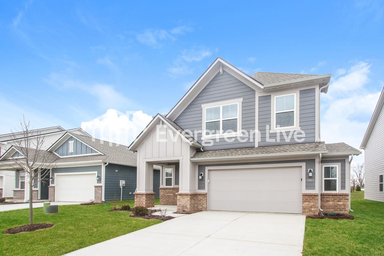 842 Penrose Pl - Photo 2 of 15