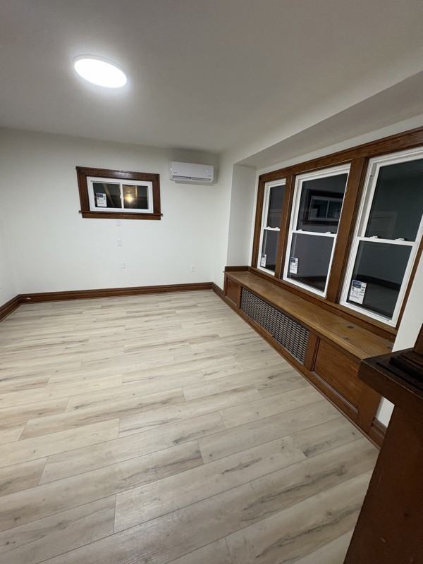 1104 Wilmington Ave - Photo 6 of 8