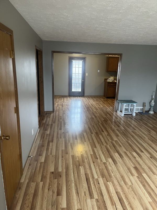 408 W Hedde St #1 - Photo 4 of 20