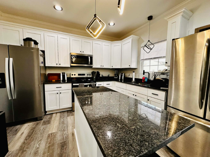 236 Buxton Ave - Photo 4 of 15