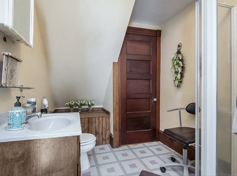 24 Arlington St #1stFL - Photo 3 of 5