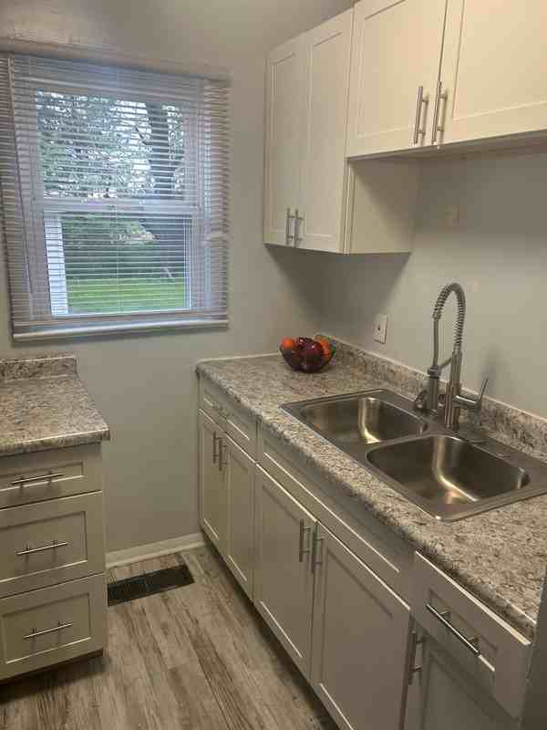 4420 E 154th St - Photo 4 of 24