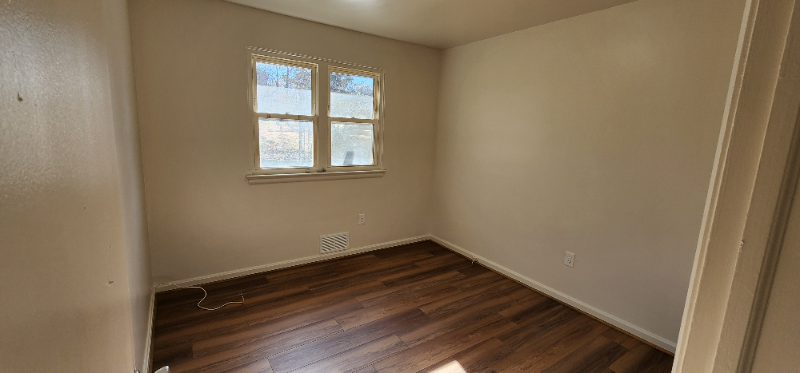 1001 Orchard Way - Photo 5 of 18