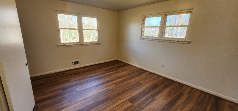 1001 Orchard Way - Photo 6 of 18