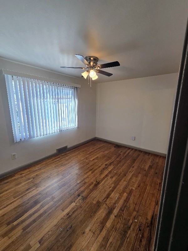 412 Glen View Ct - Photo 5 of 12