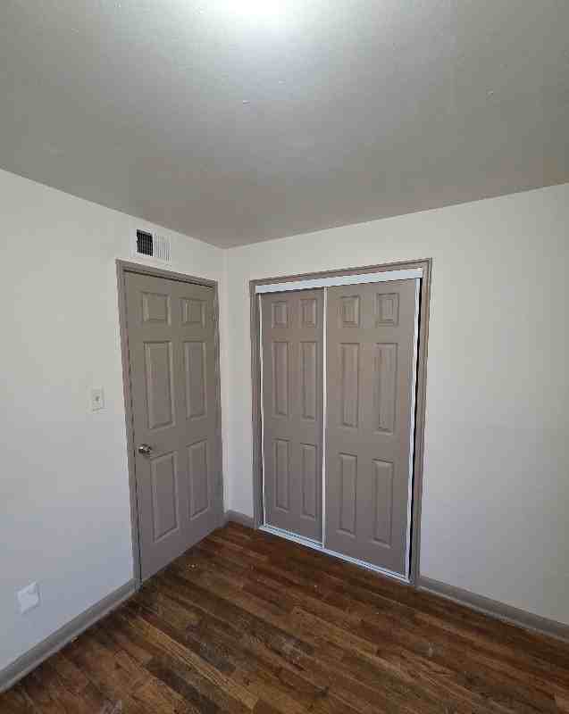 412 Glen View Ct - Photo 6 of 12