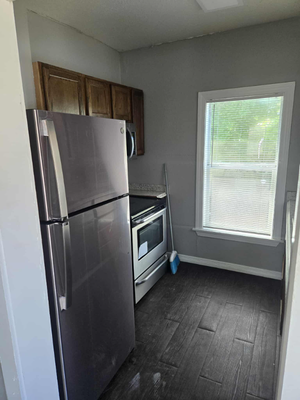 409 Jackson St #409 - Photo 4 of 15