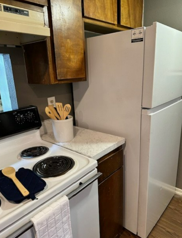 146 S Las Vegas Trl - Photo 2 of 5