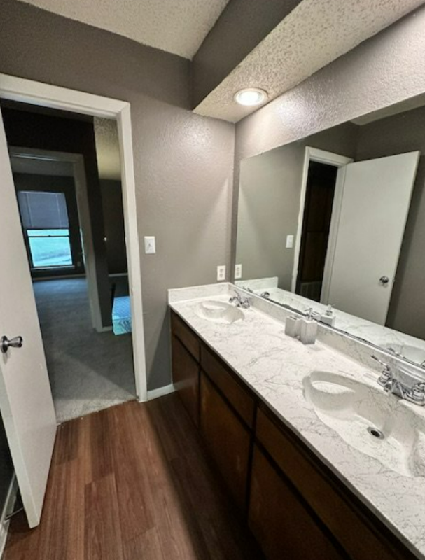 146 S Las Vegas Trl - Photo 4 of 5