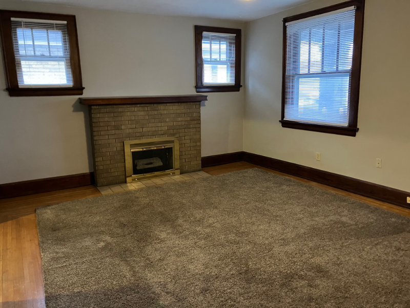 121 W 33rd St #2 - Photo 2 of 12