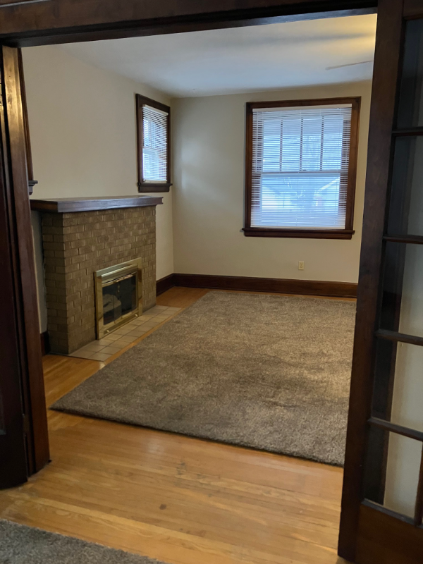 121 W 33rd St #2 - Photo 3 of 12