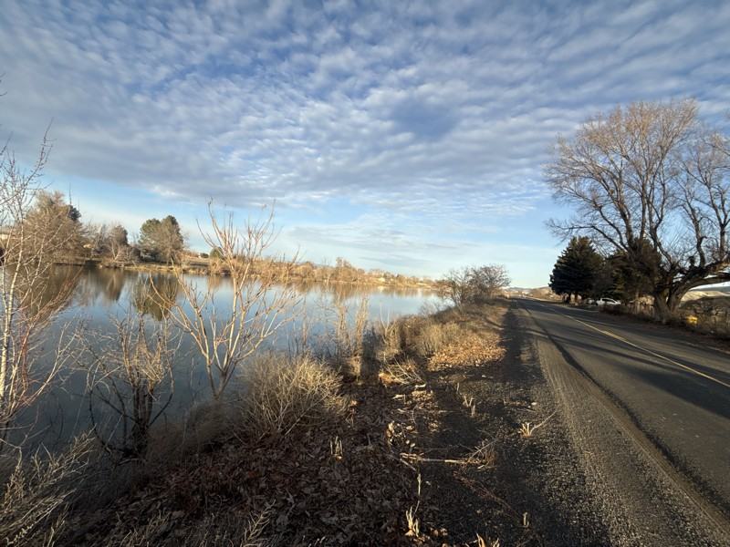 435 W Byron Rd - Photo 2 of 5