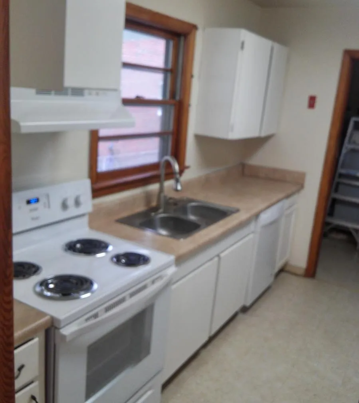 237 Beechwood Ave - Photo 3 of 17