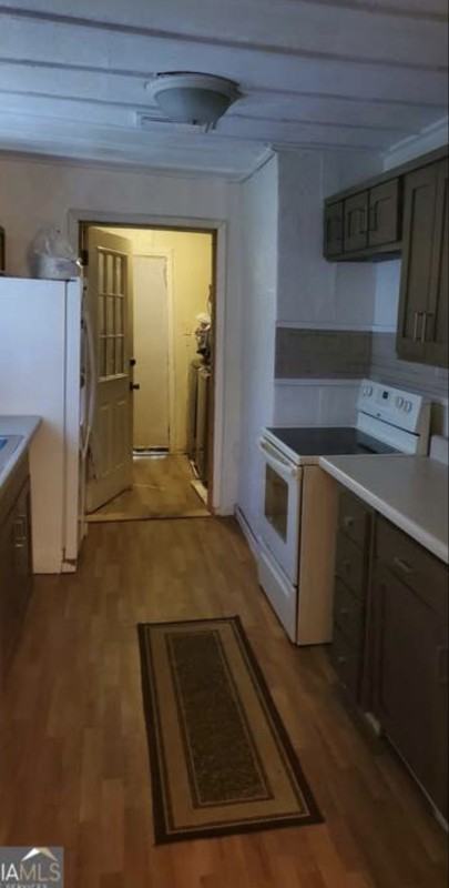 1574 Colonial Dr - Photo 5 of 7