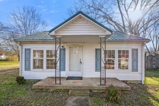 110 Demase St - Photo 1 of 1