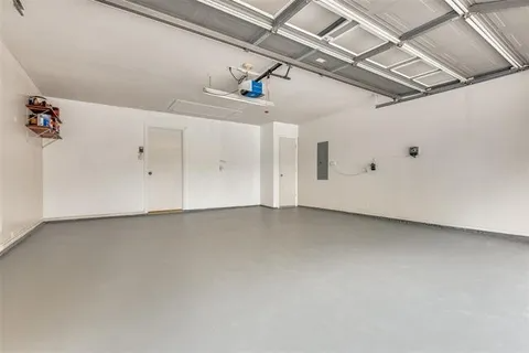 1217 Mackie Dr - Photo 4 of 20