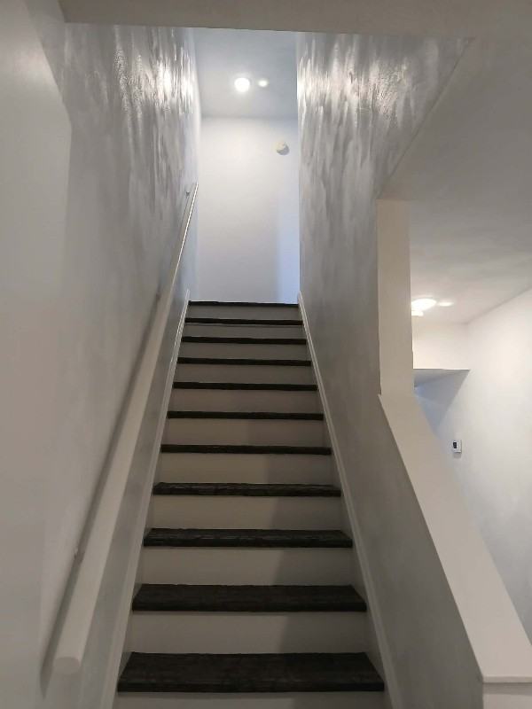 2403 Roanoke Ave - Photo 3 of 42