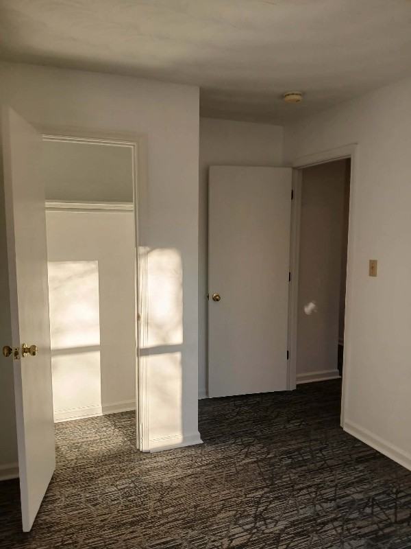 2403 Roanoke Ave - Photo 4 of 42