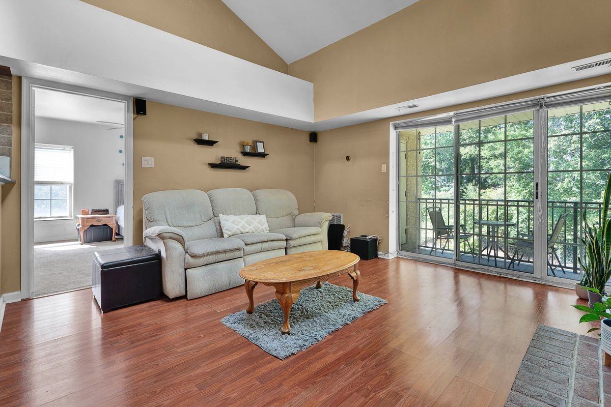 510 Deer Run - Photo 5 of 20